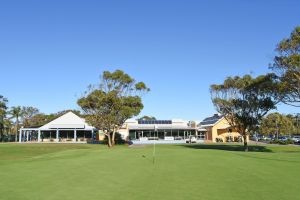 Hawks Nest Golf Club - Geraldton Accommodation